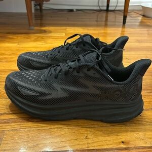 HOKA Men’s Clifton 9